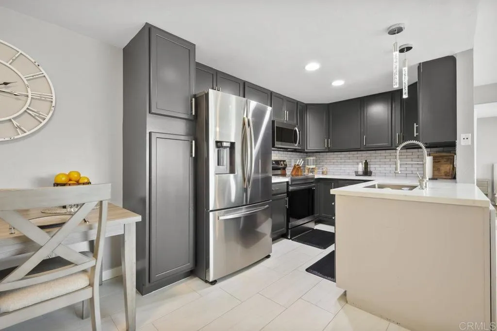 https://cdn.realtyfeed.com/cdn/127/307083631/d49eaee752571cb6ab06629a45d066d6.webp