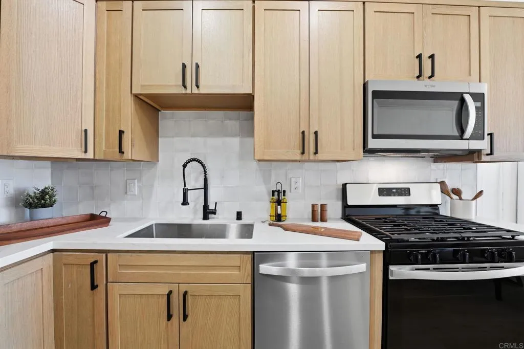 https://cdn.realtyfeed.com/cdn/127/307083686/eca065d70c237113c2e260f7fcffb988.webp