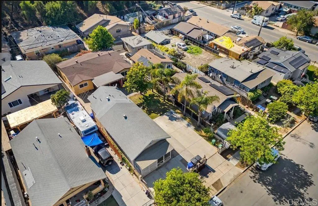 3813 Birch, San Diego, CA 92113 - Photo 2 of 16, San Diego, CA