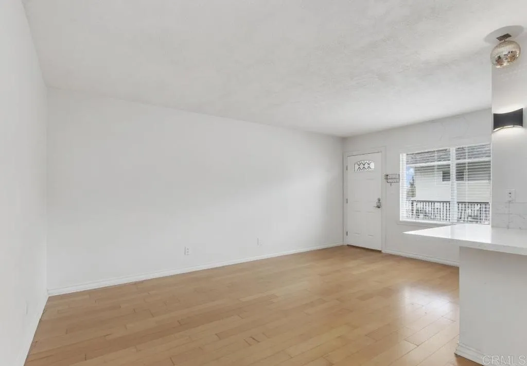 https://cdn.realtyfeed.com/cdn/127/307083704/45028c1efead07cf640c0de5cb6993a8.webp