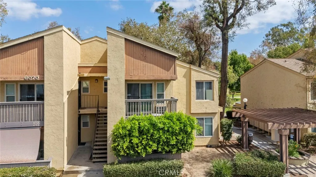 https://cdn.realtyfeed.com/cdn/127/307083747/ffbc541ea7e9cb8fd21aa8c6a50e5d41.webp