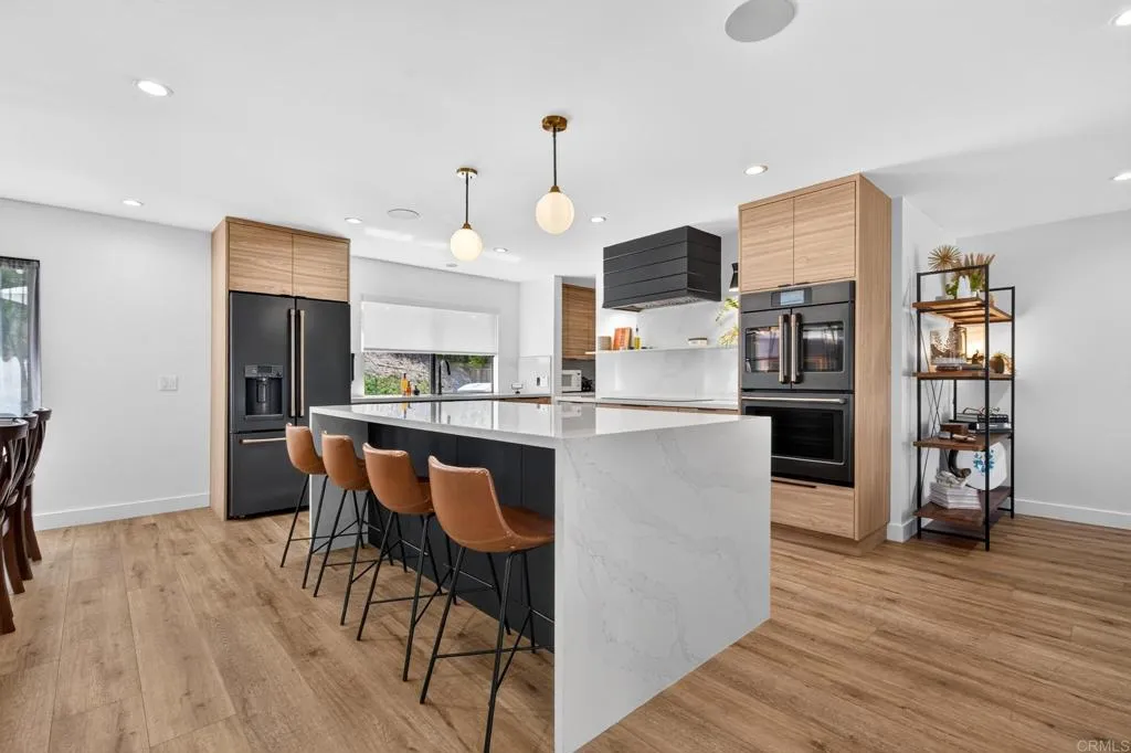 https://cdn.realtyfeed.com/cdn/127/307083779/0556db2c931c4ea678f95b2d65f6bfba.webp
