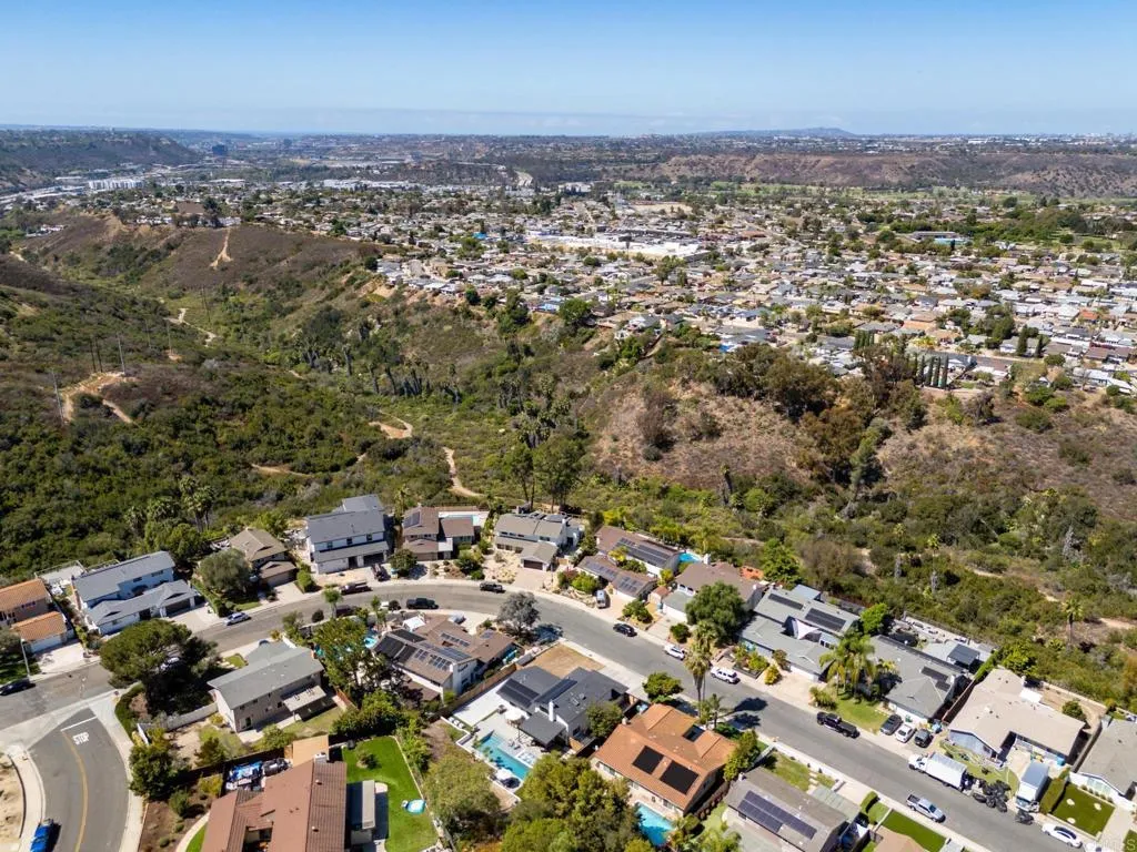 https://cdn.realtyfeed.com/cdn/127/307083779/4c4950e2677376e320f691a24b19c27e.webp
