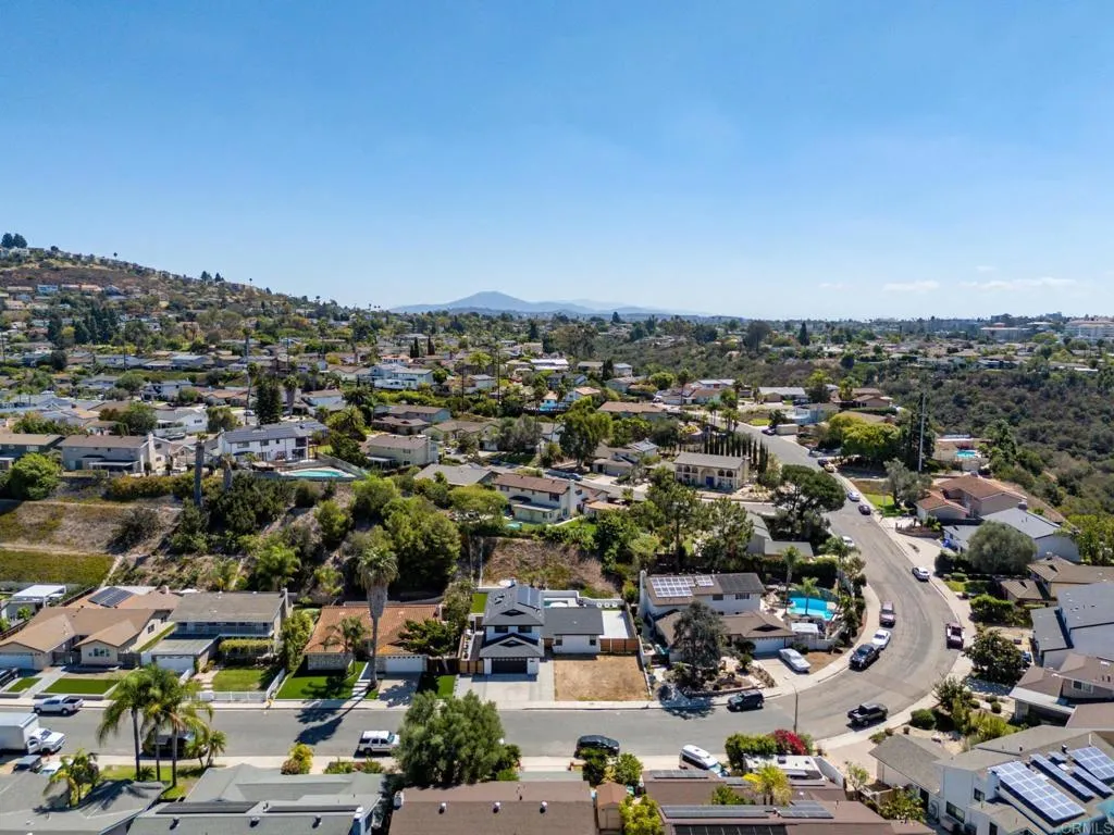 https://cdn.realtyfeed.com/cdn/127/307083779/8958a60817cee435d8f59160ba872be8.webp