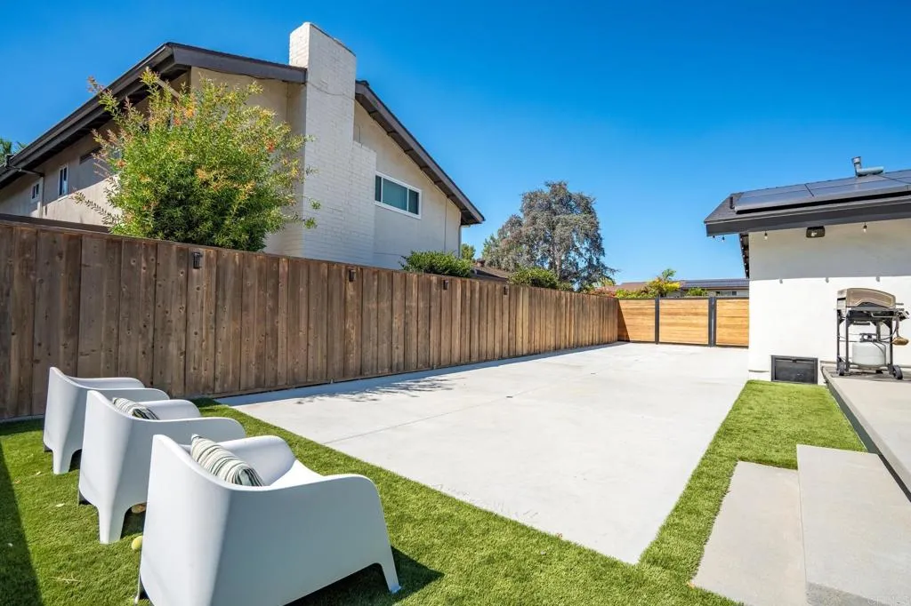 https://cdn.realtyfeed.com/cdn/127/307083779/9e353b9358c22f622f4bc1ae27fddc25.webp