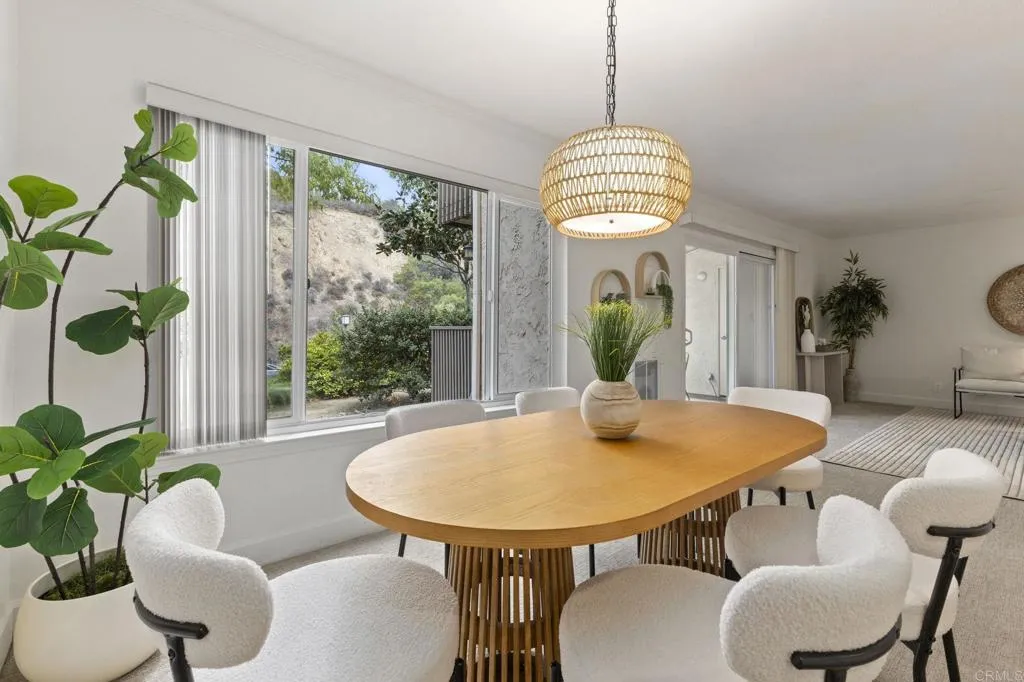 https://cdn.realtyfeed.com/cdn/127/307083803/6808aabc8aff28cf2c62bd9025c73c94.webp