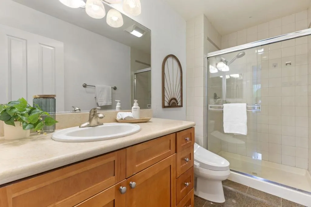 https://cdn.realtyfeed.com/cdn/127/307083803/e3f81daca376659b35b1b547bed3db82.webp