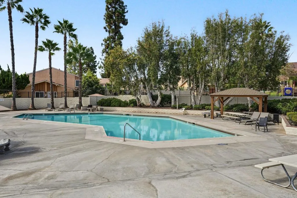 https://cdn.realtyfeed.com/cdn/127/307083847/739d3ad29c2b02d0e4917e567be9e330.webp