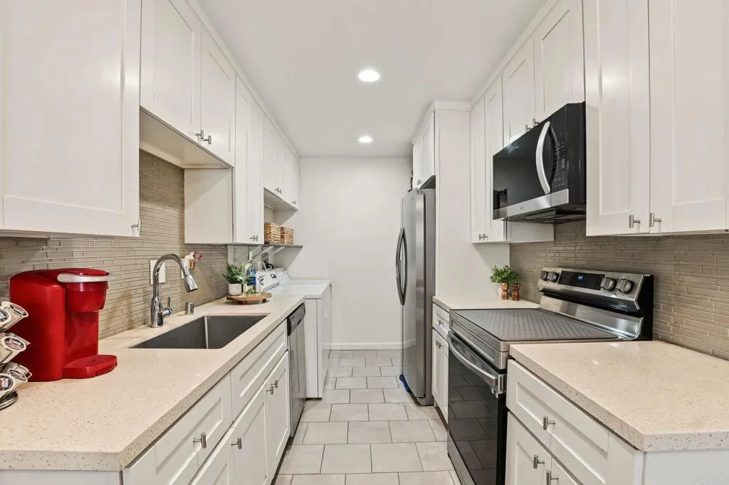 https://cdn.realtyfeed.com/cdn/127/307083847/985f7aee07dc1fb8b8b3a7888530dab9.webp