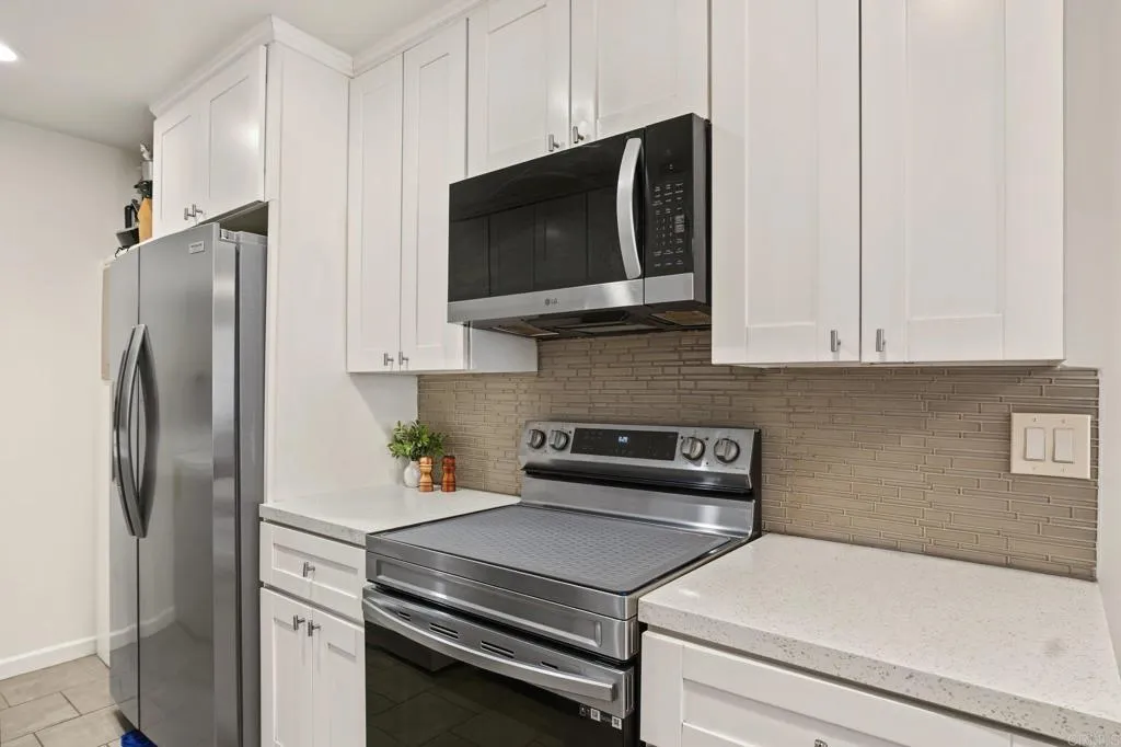 https://cdn.realtyfeed.com/cdn/127/307083847/e9da9662fb64f4a76bb1b8a6da9867fd.webp