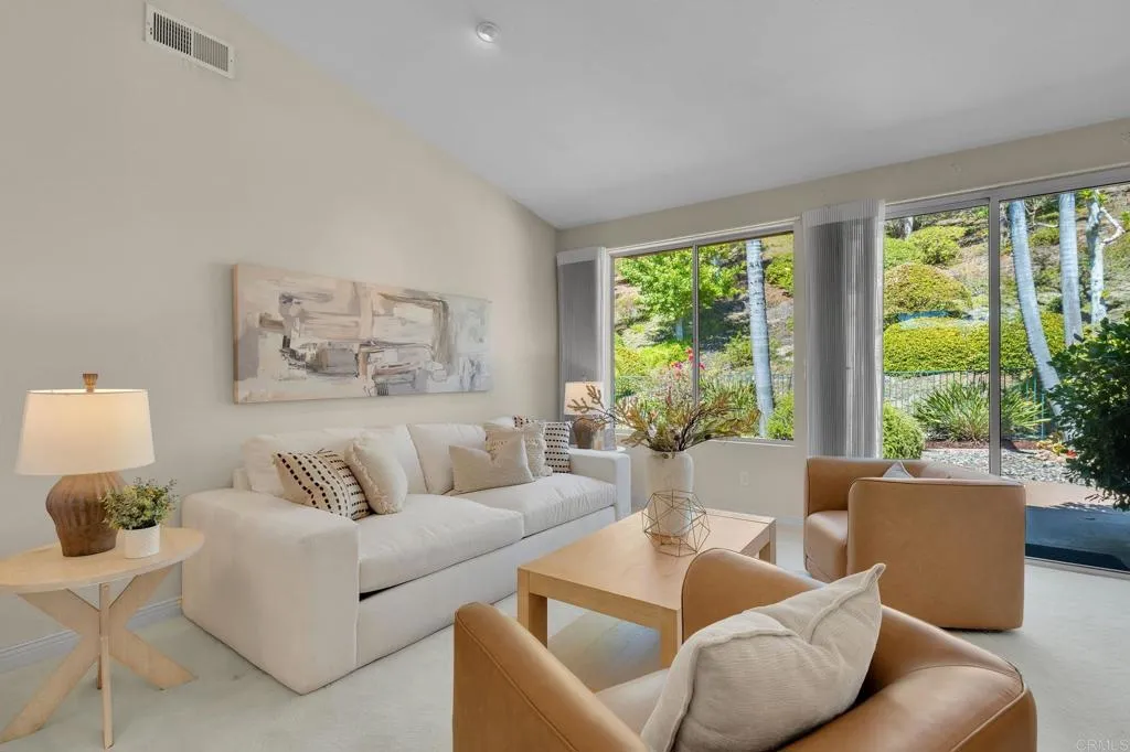 https://cdn.realtyfeed.com/cdn/127/307083869/0b268ae9d1d9528538f172ab7a53f952.webp
