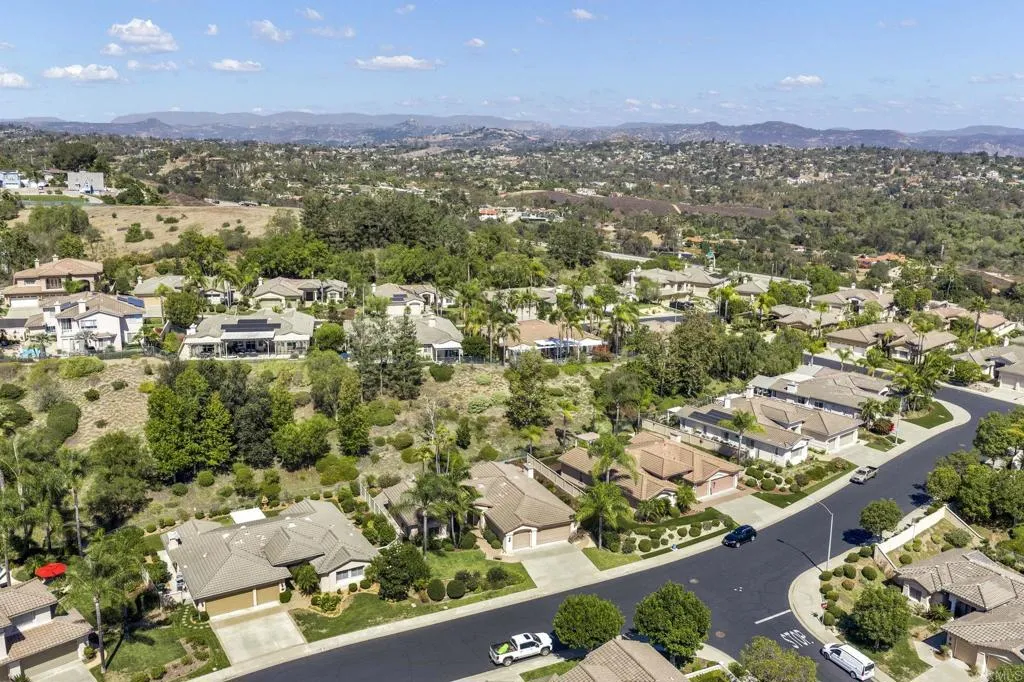 https://cdn.realtyfeed.com/cdn/127/307083869/3fd6f05d6b05ca35661da043fe2a24b0.webp