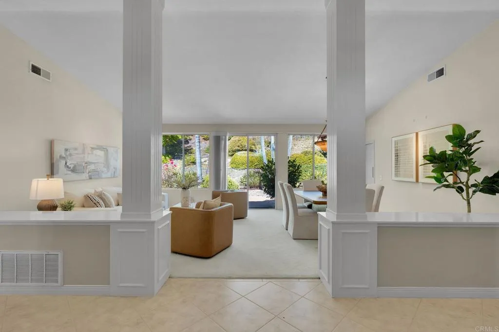 https://cdn.realtyfeed.com/cdn/127/307083869/86dab78eb2ff69c39cc282ee19055663.webp