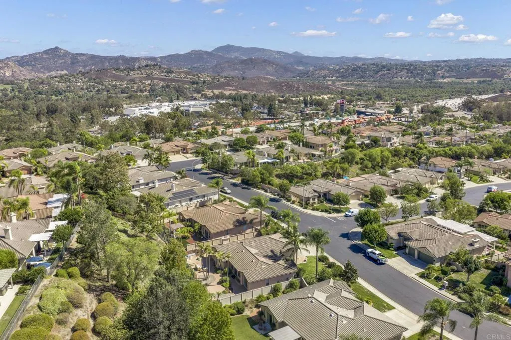 https://cdn.realtyfeed.com/cdn/127/307083869/bec8ddabf23de60fd3cd3571ea47244b.webp