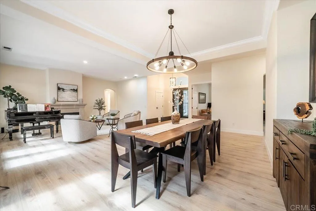 https://cdn.realtyfeed.com/cdn/127/307083902/20b7710f30ef83dc95046cfd656f85dd.webp