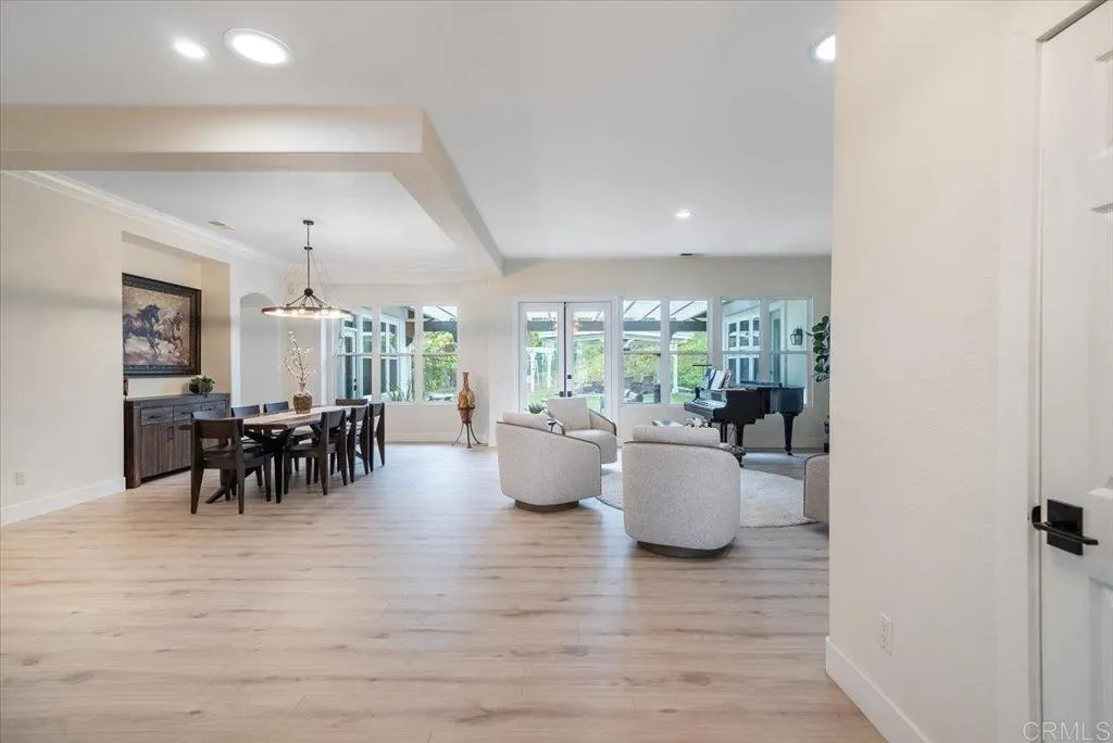 https://cdn.realtyfeed.com/cdn/127/307083902/8a78a80f5a618066c767a5bc50556a94.webp