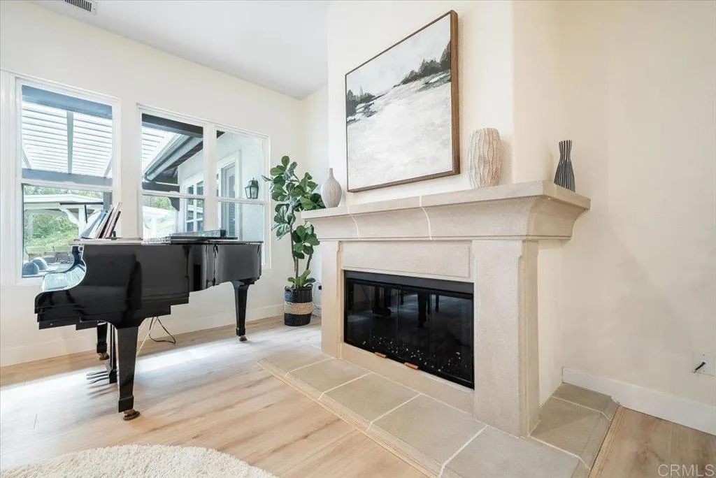 https://cdn.realtyfeed.com/cdn/127/307083902/fcae9722cc45cec55116e48751e6ae7f.webp