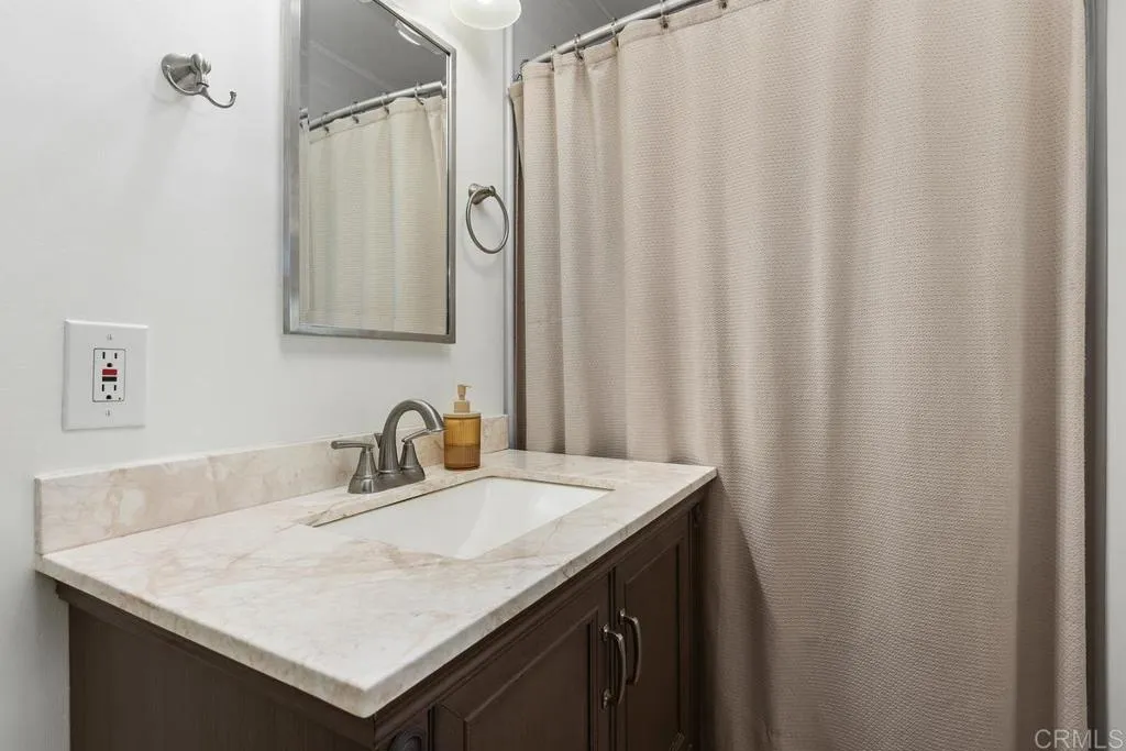 https://cdn.realtyfeed.com/cdn/127/307083904/bfeafb4fd4c1035b123ea14e64cbeea5.webp