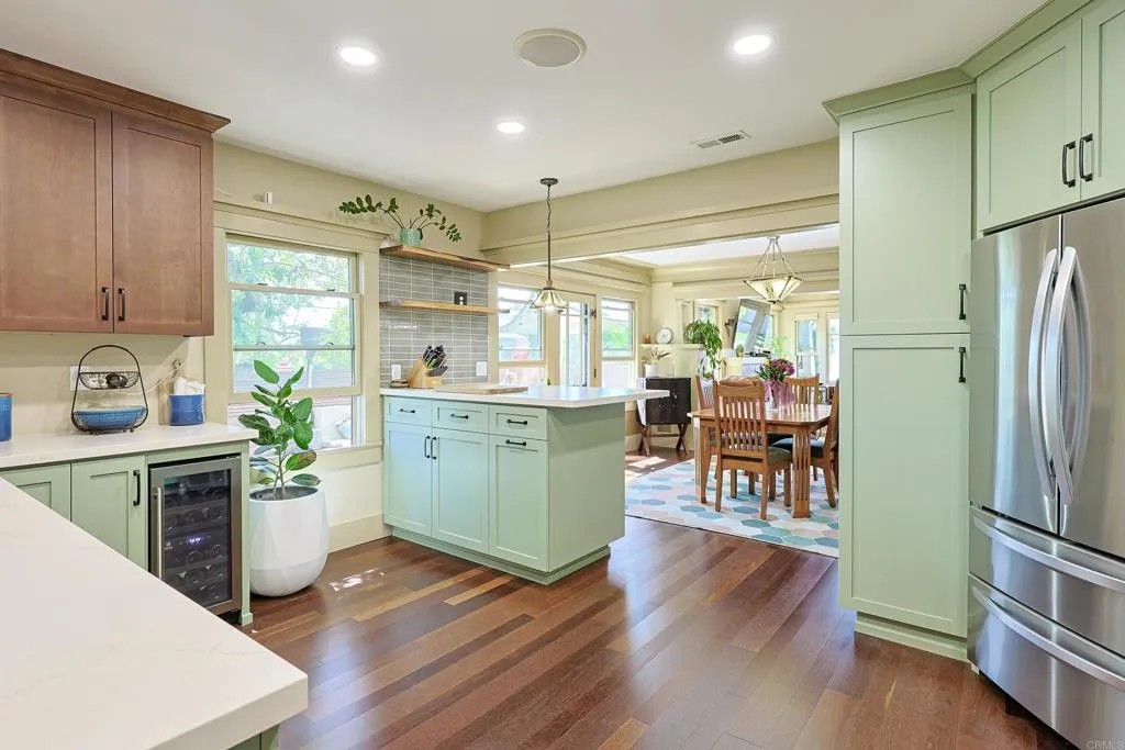 https://cdn.realtyfeed.com/cdn/127/307083937/15d676e08e7113f5826859450f3ab883.webp