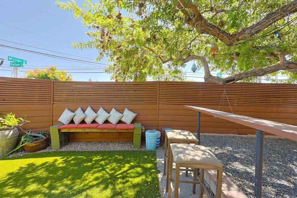 https://cdn.realtyfeed.com/cdn/127/307083937/e1d20fa73c7bef7dbda06eee776945a2.webp