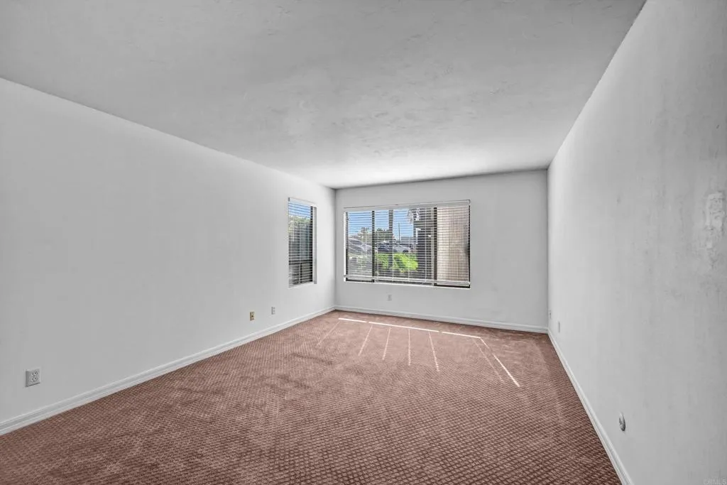 https://cdn.realtyfeed.com/cdn/127/307083938/087aece5d3399fc4df1aaa60e3121a04.webp