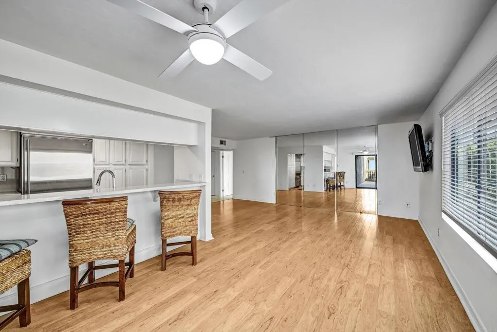 https://cdn.realtyfeed.com/cdn/127/307083938/0ec8b1e82cd21b53eed13fc39e44add8.webp