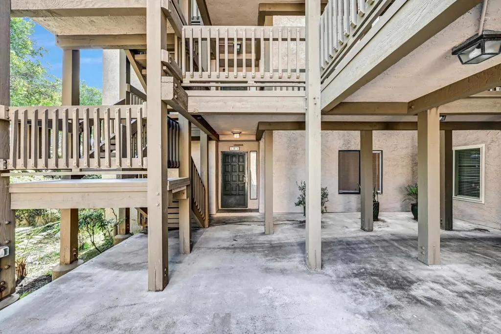 https://cdn.realtyfeed.com/cdn/127/307083938/1b0cf7fd1b2973abeb03b849d75e30b8.webp