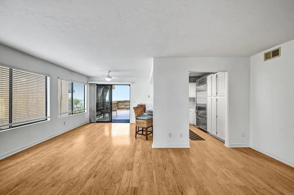 https://cdn.realtyfeed.com/cdn/127/307083938/b8d887d627d01e1d0441d02aab8aa829.webp