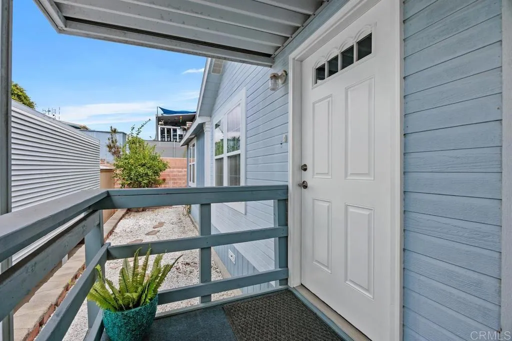 https://cdn.realtyfeed.com/cdn/127/307083958/185c9826be554acc5694822e641360ce.webp