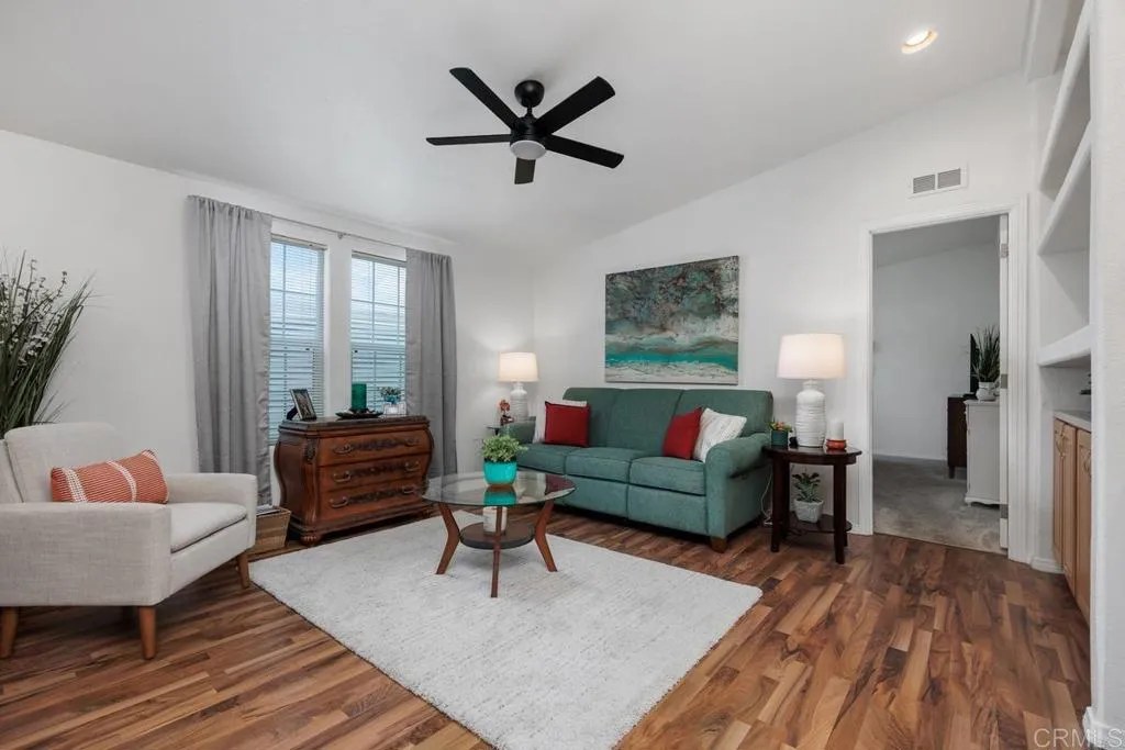 https://cdn.realtyfeed.com/cdn/127/307083958/43ed6ac3adf81f16022b17978d32bdb6.webp