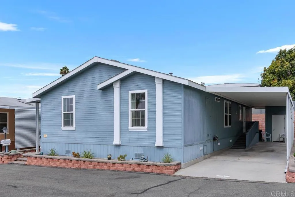 https://cdn.realtyfeed.com/cdn/127/307083958/950cc3f3bea52c2733c8478decd425ca.webp