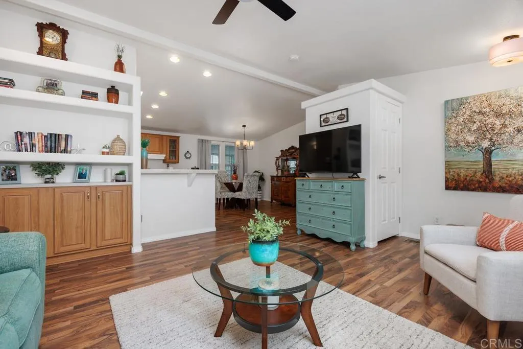 https://cdn.realtyfeed.com/cdn/127/307083958/b36b311b8d859640649a6d471cf65029.webp