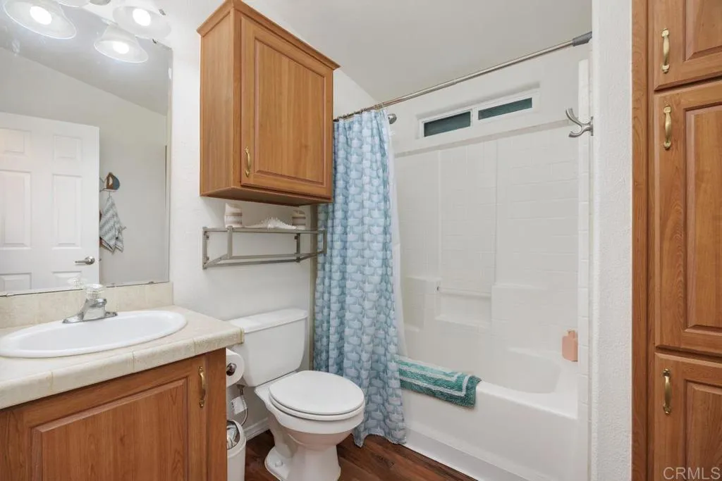 https://cdn.realtyfeed.com/cdn/127/307083958/c6442befedde5f83cd024a30ec7f3135.webp