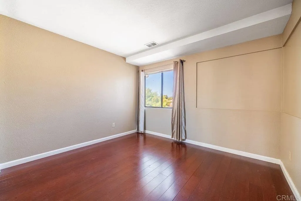 https://cdn.realtyfeed.com/cdn/127/307083989/a4bc72f494f1e465d9cc4af05163a792.webp