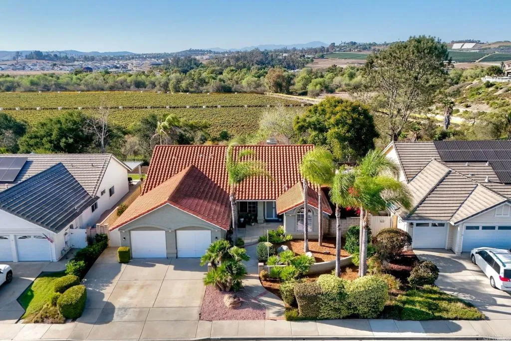 630 Creekside Avenue, Oceanside, CA 92057 - Photo 2 of 42, Oceanside, CA
