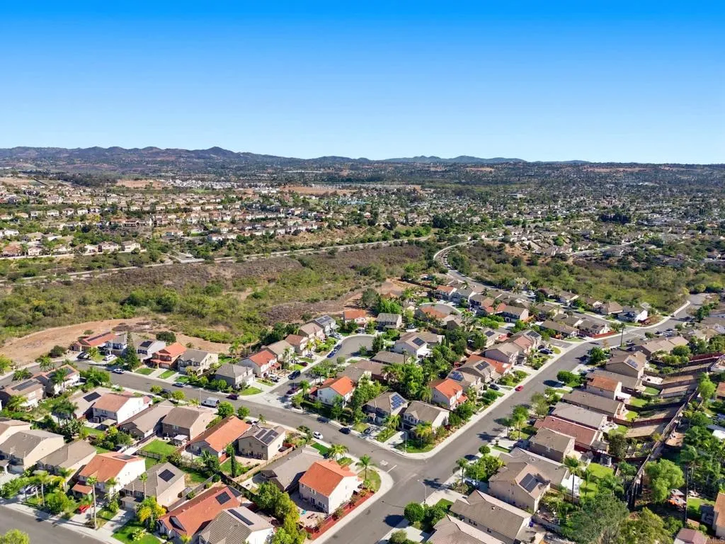 https://cdn.realtyfeed.com/cdn/127/307084114/56fd90ef7b75253ae2af6f0b1817ed06.webp