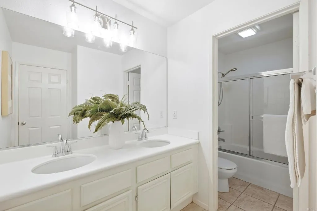https://cdn.realtyfeed.com/cdn/127/307084114/6250f633a8d921d078e67f60ed1a29dc.webp
