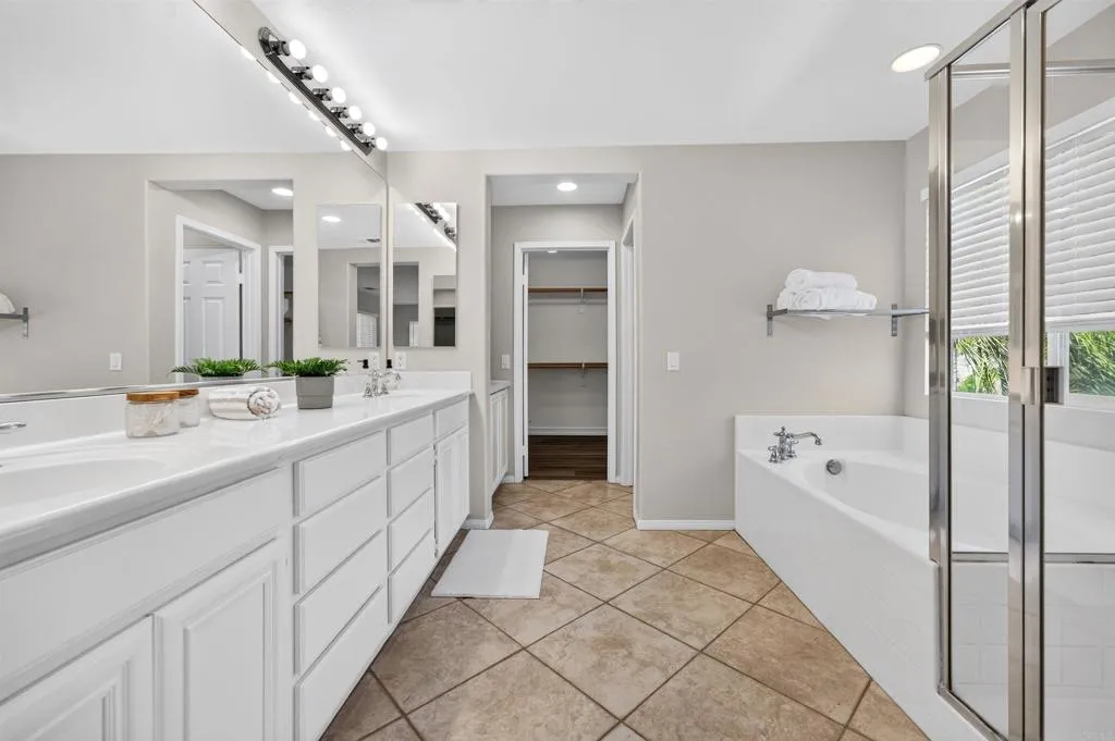 https://cdn.realtyfeed.com/cdn/127/307084118/096719f37a3d05f98e1da4e0c27b0ef2.webp