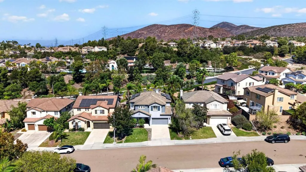https://cdn.realtyfeed.com/cdn/127/307084118/bebce320d25ffd7e14a123755ce323a8.webp
