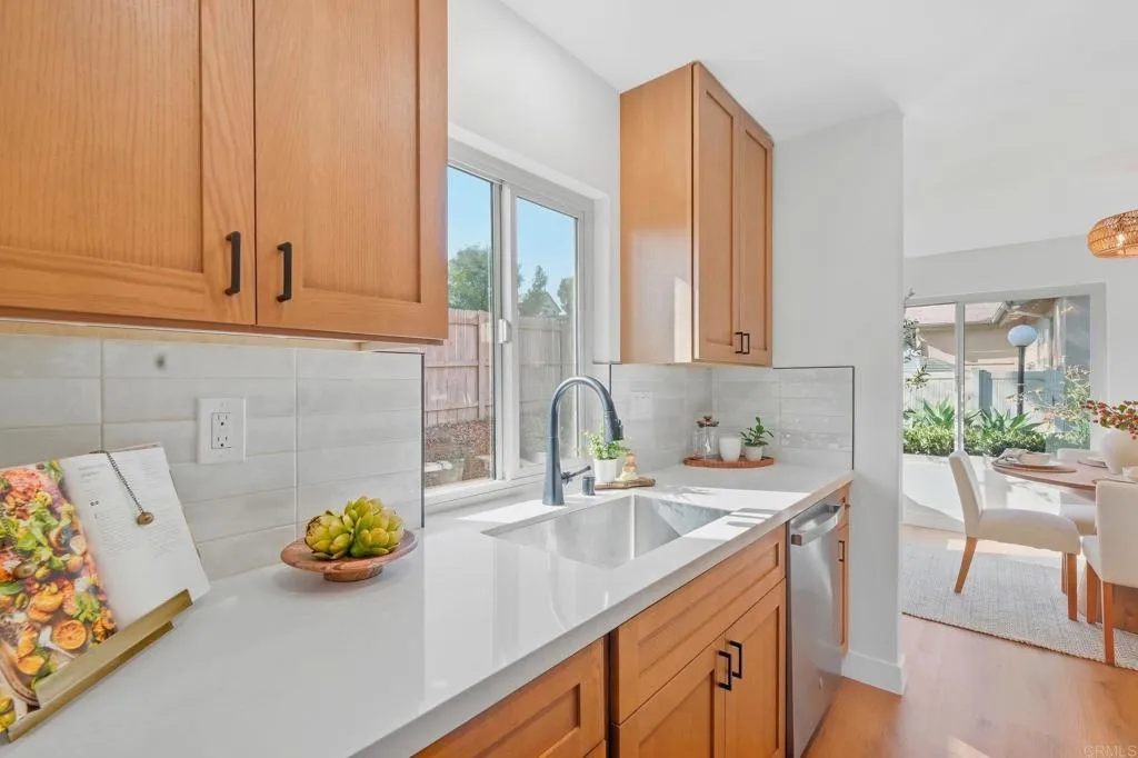 https://cdn.realtyfeed.com/cdn/127/307084143/5c25d9d1de473ce269f38848806a3c65.webp