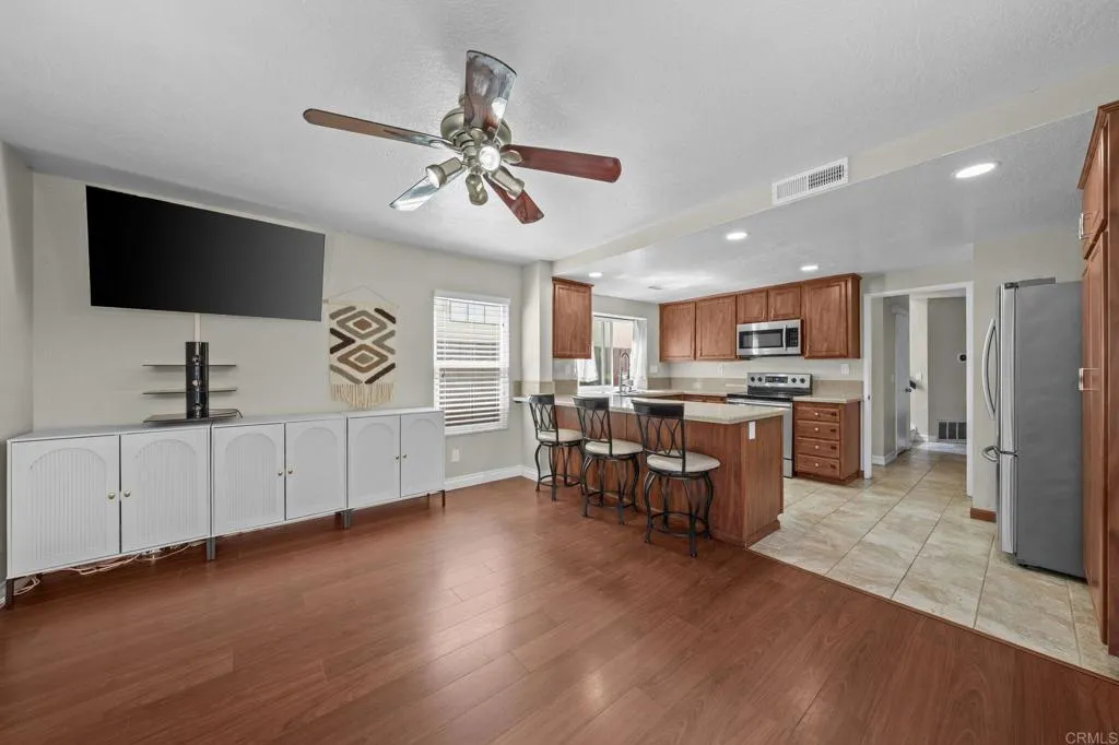 https://cdn.realtyfeed.com/cdn/127/307084146/678e07ac4b37e617895cf8cdecf35da7.webp