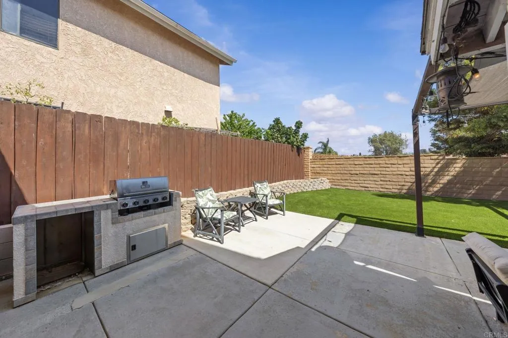 https://cdn.realtyfeed.com/cdn/127/307084146/bb5b819a09d67869941126475b5b2fd1.webp