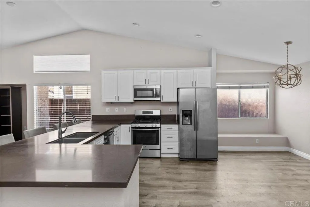 https://cdn.realtyfeed.com/cdn/127/307084155/1414b19b87722ad2f554620f8ebe9eb0.webp