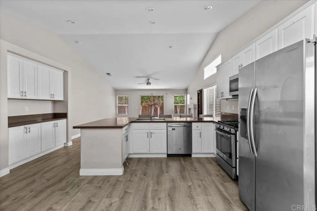 https://cdn.realtyfeed.com/cdn/127/307084155/20da72264d311dde523008cd90c1c8b7.webp