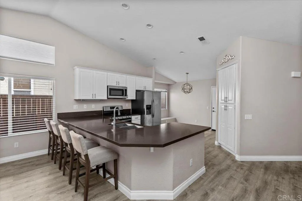 4972 Lake Shore Court, Fallbrook, CA 92028 - Photo 2 of 60, Fallbrook, CA