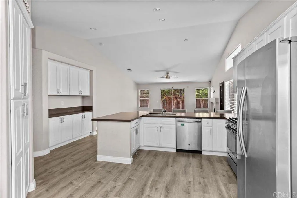 https://cdn.realtyfeed.com/cdn/127/307084155/4a091ca18f19f36c1e93a7e508aa1f97.webp