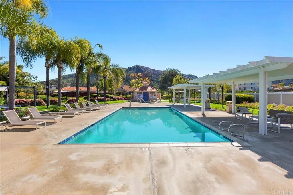https://cdn.realtyfeed.com/cdn/127/307084155/740e1751ca74bad57a1665459c682343.webp