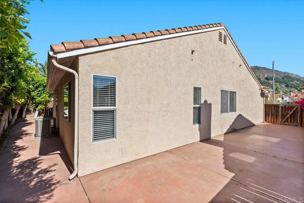 https://cdn.realtyfeed.com/cdn/127/307084155/de72e7c6acd277cbe917ee302f3bc33b.webp