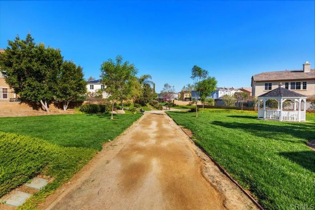 https://cdn.realtyfeed.com/cdn/127/307084155/e90c9bdde64b82861524390b534d808a.webp
