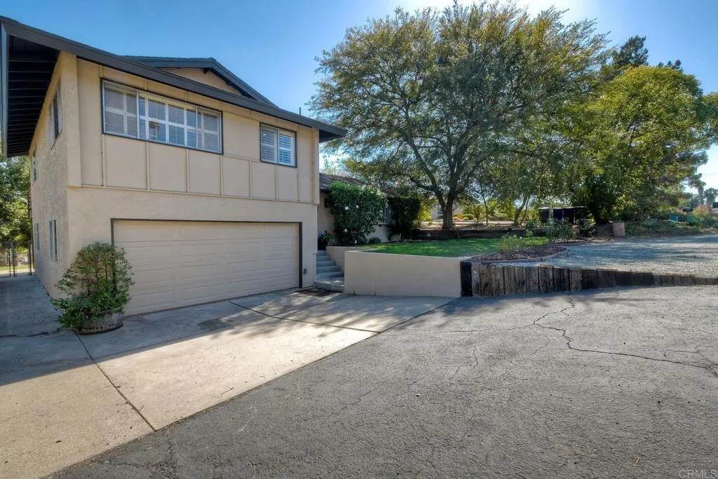 https://cdn.realtyfeed.com/cdn/127/307084175/02dcd0bbd31d7aa8a671553e322776fd.webp